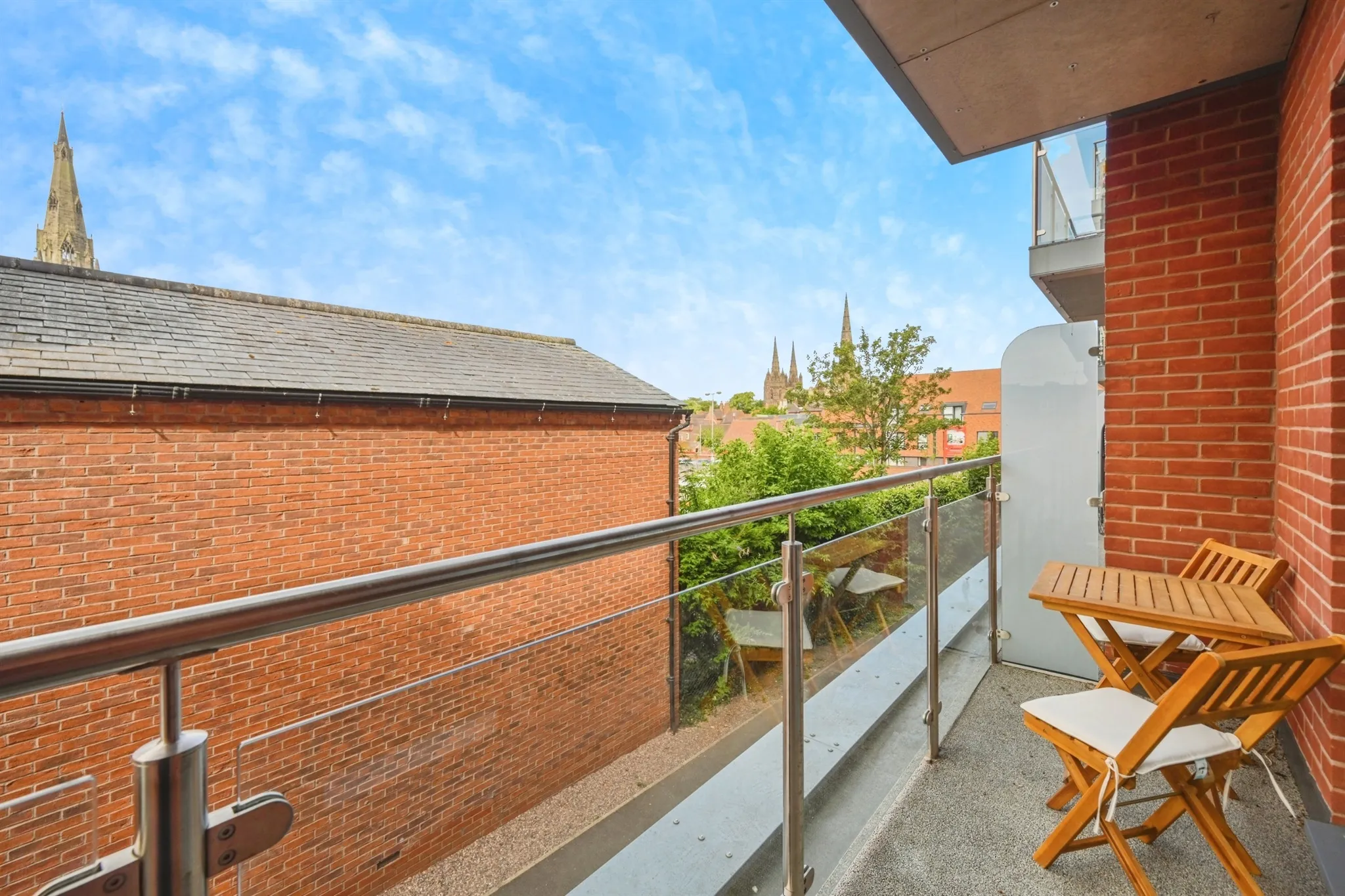 2 bed Apartment