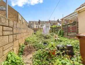 2 bed Terraced
