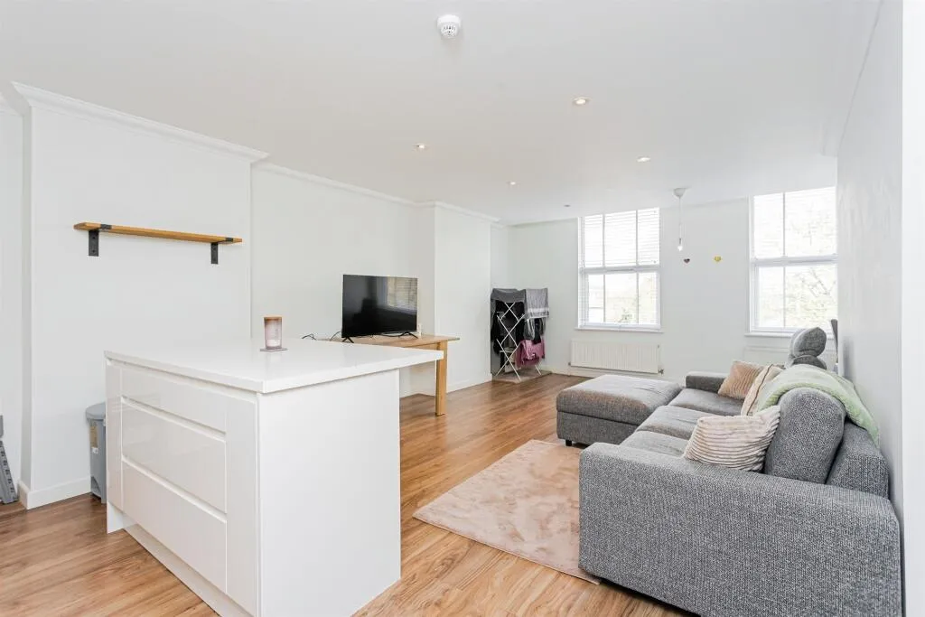 2 bed Apartment