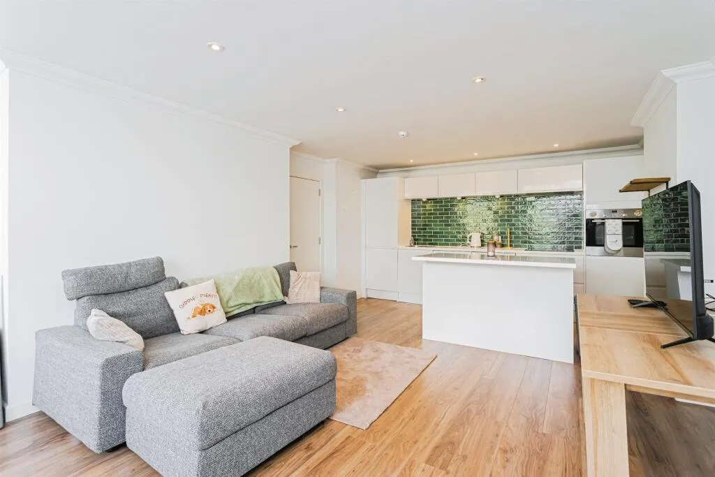 2 bed Apartment