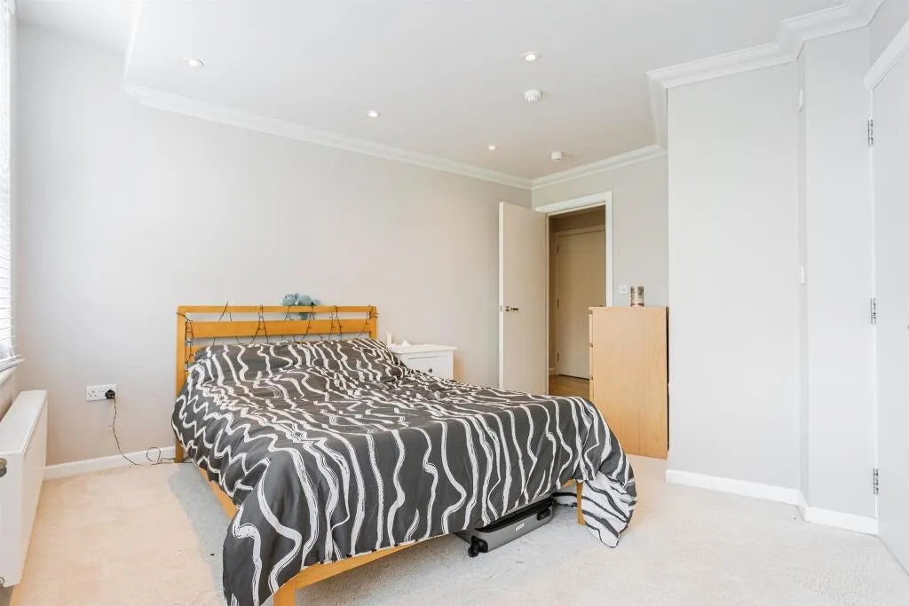 2 bed Apartment
