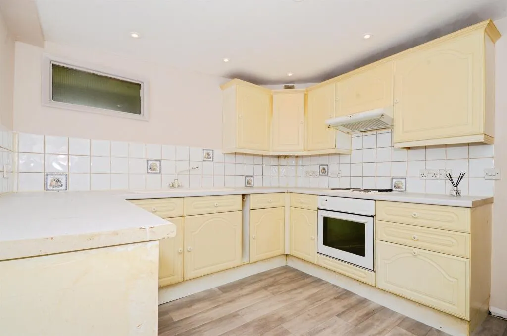 1 bed Apartment