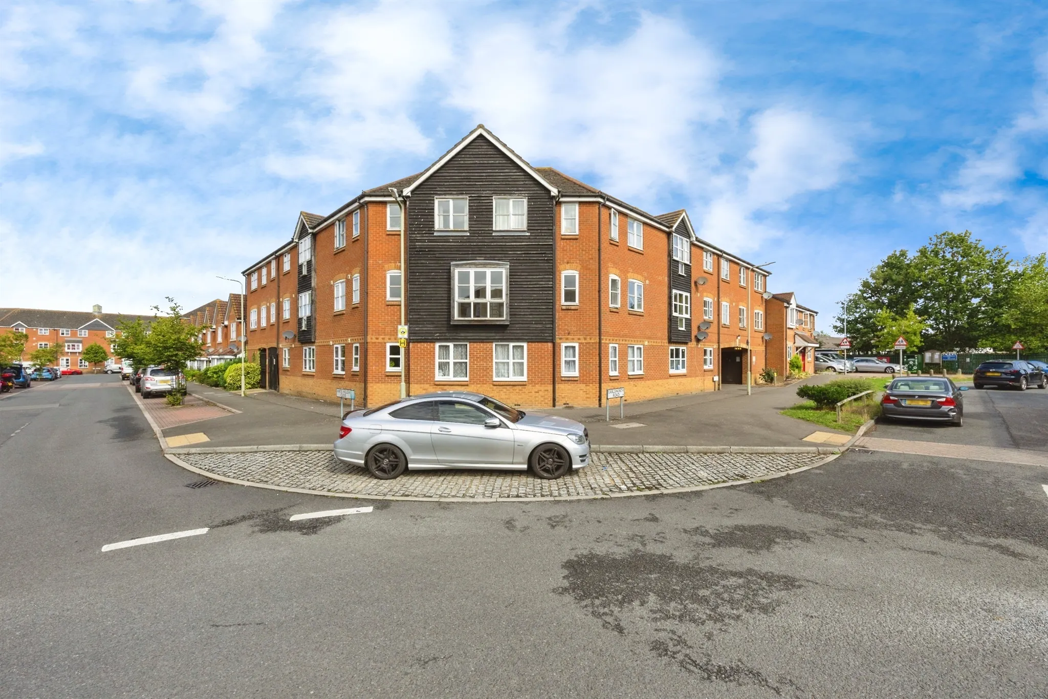 2 bed Apartment