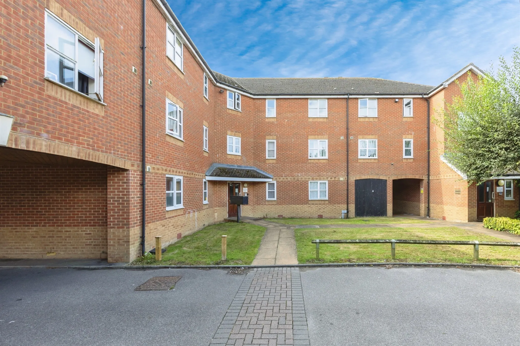 2 bed Apartment