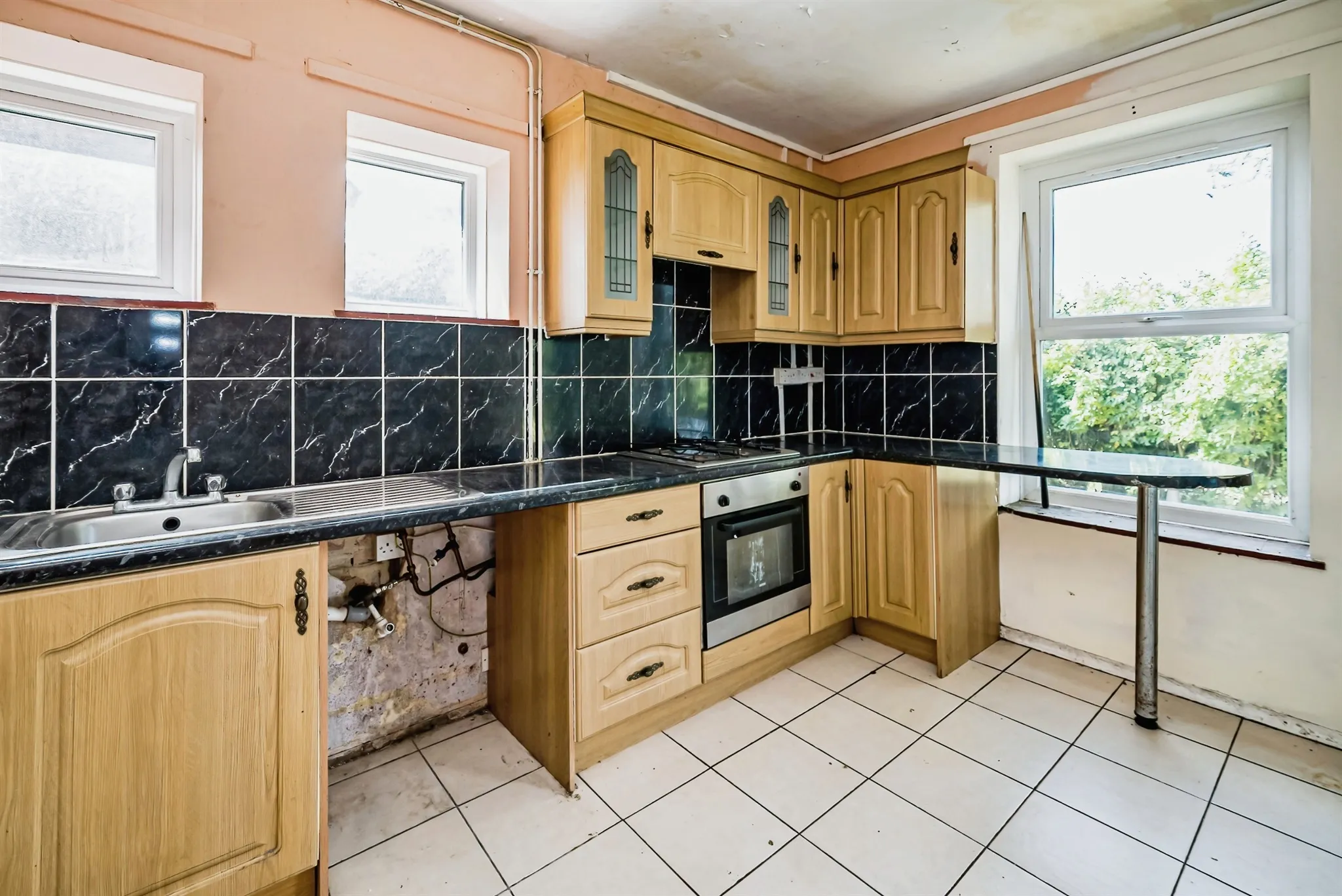 1 bed Ground Flat