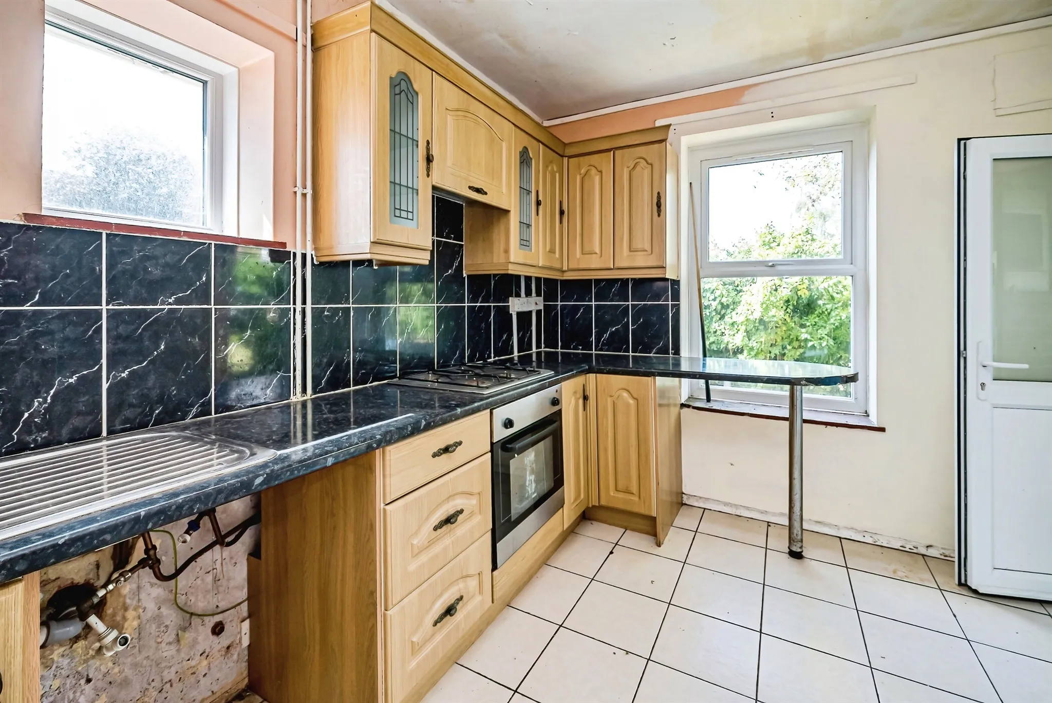 1 bed Ground Flat