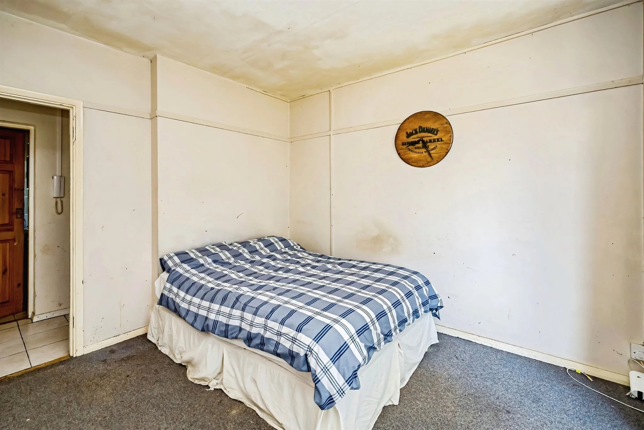 1 bed Ground Flat
