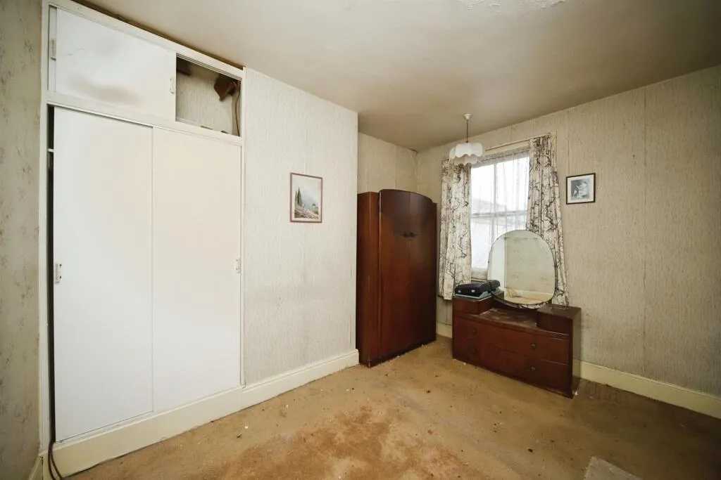 3 bed Terraced