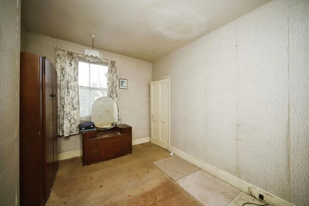 3 bed Terraced