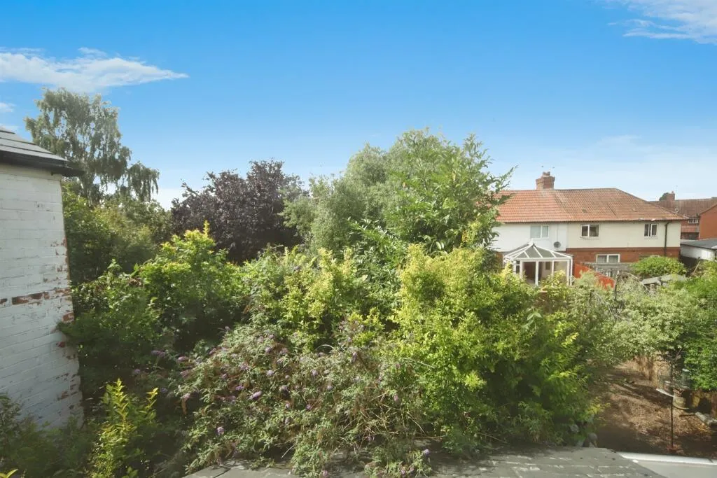 3 bed Terraced