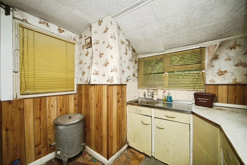 3 bed Terraced