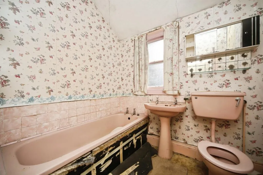 3 bed Terraced