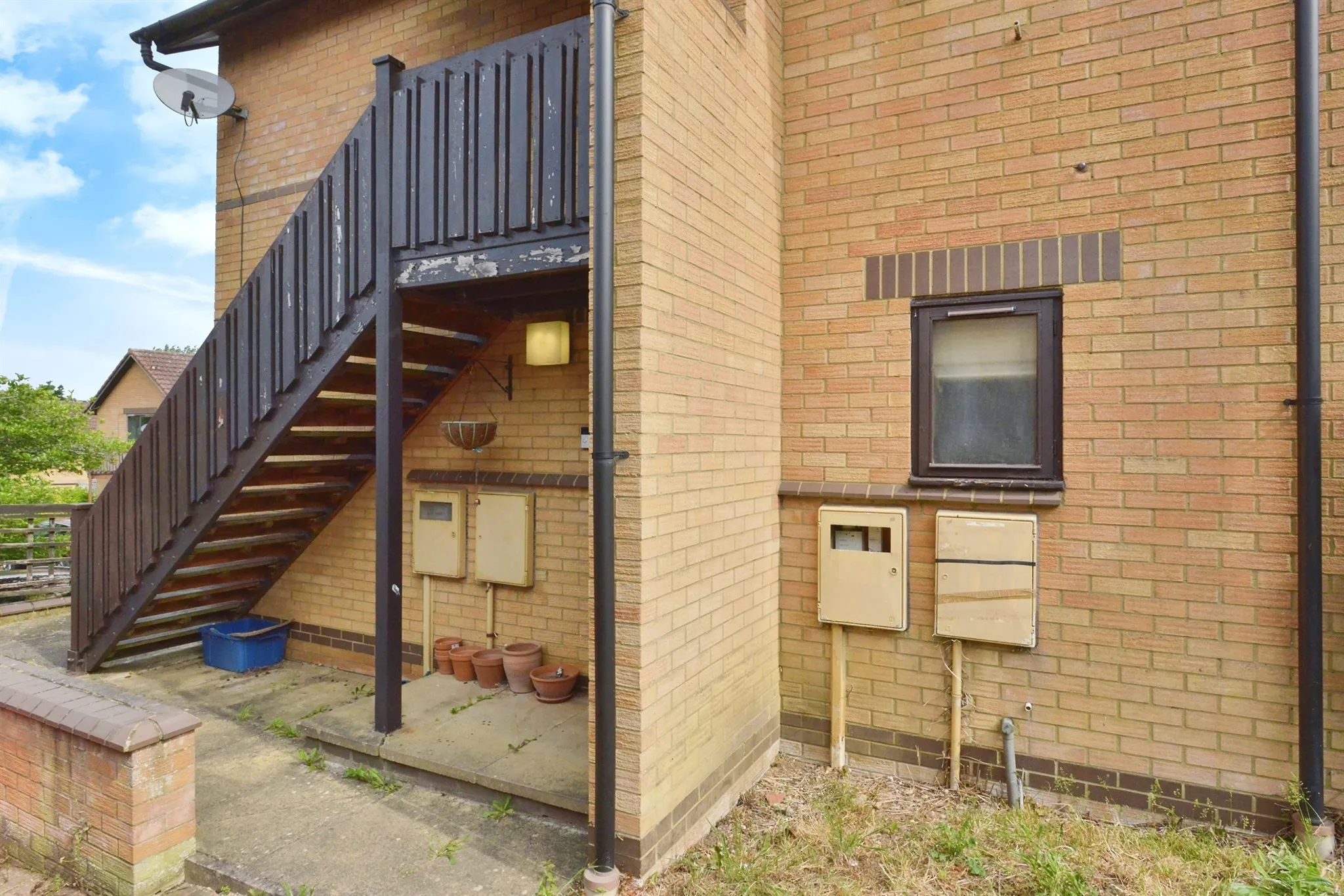 1 bed Ground Flat