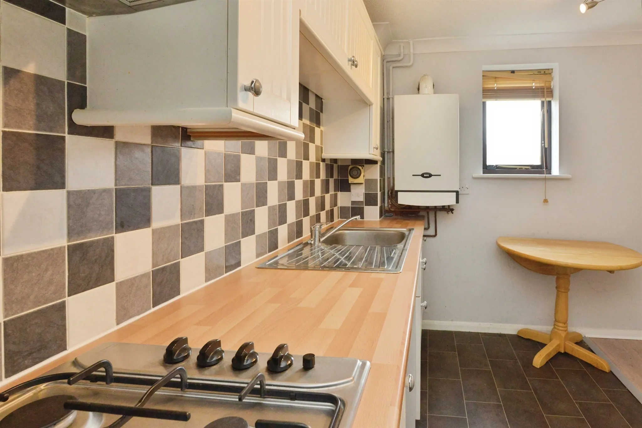 1 bed Ground Flat