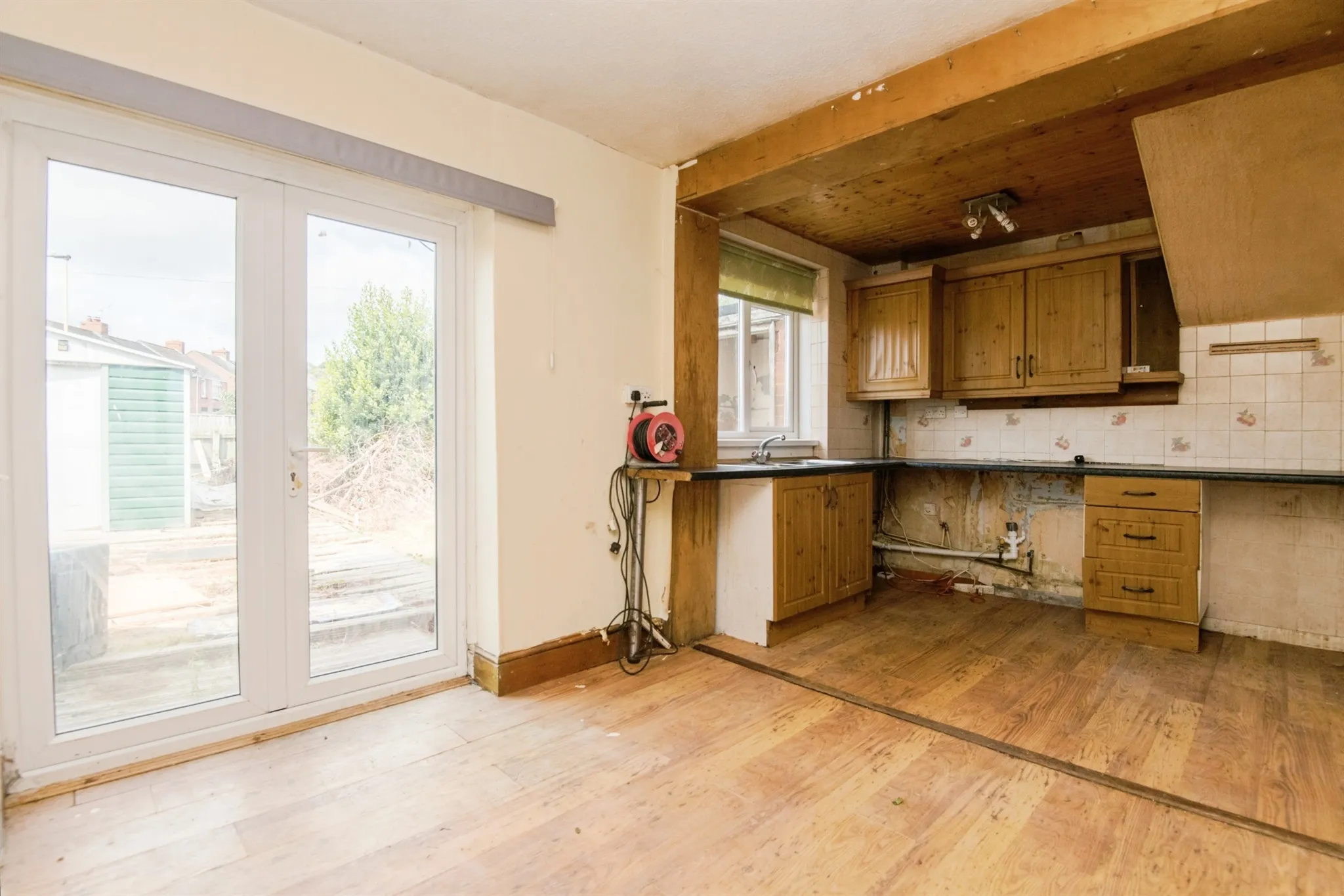 3 bed End of Terrace