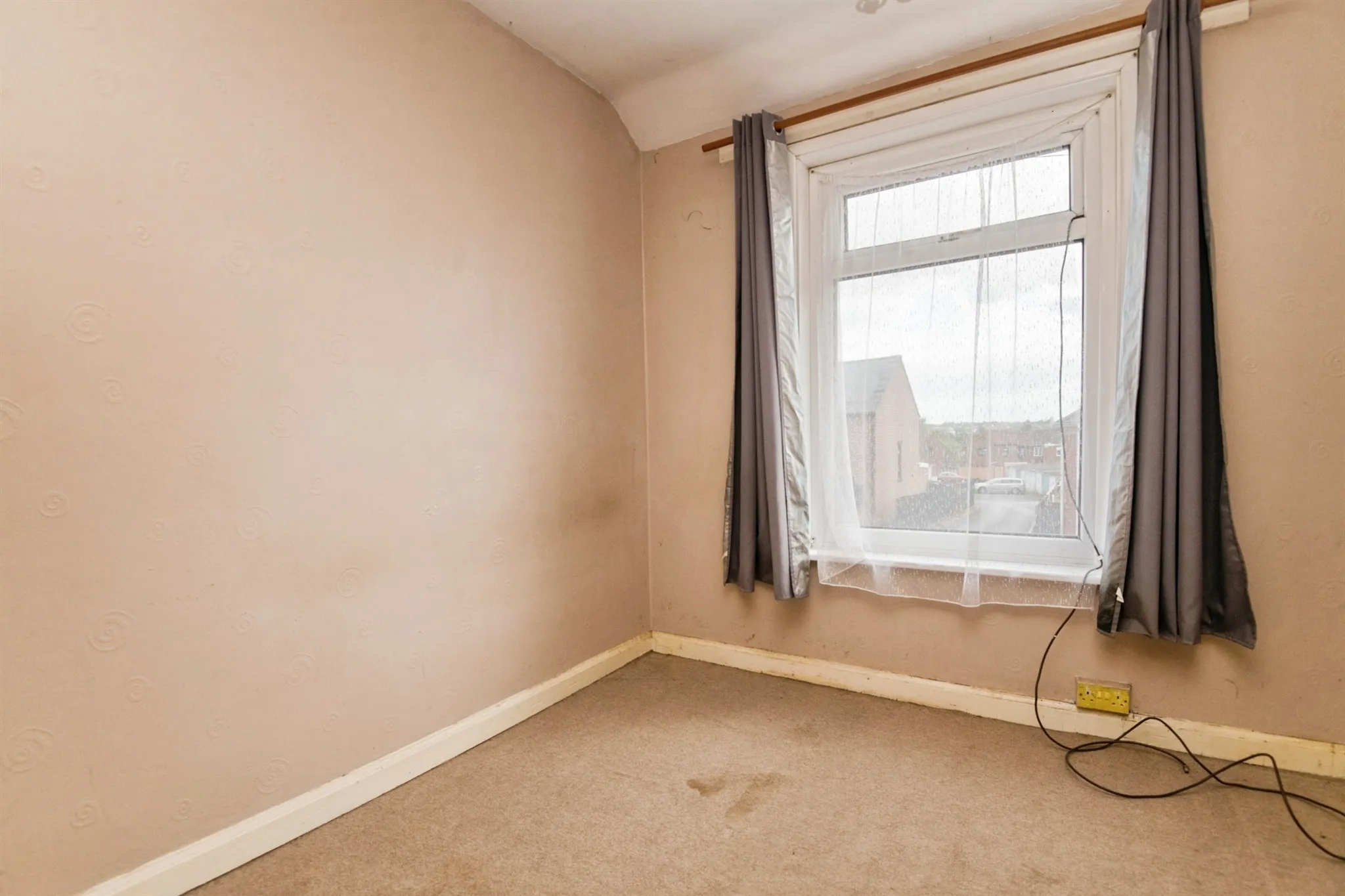 3 bed End of Terrace