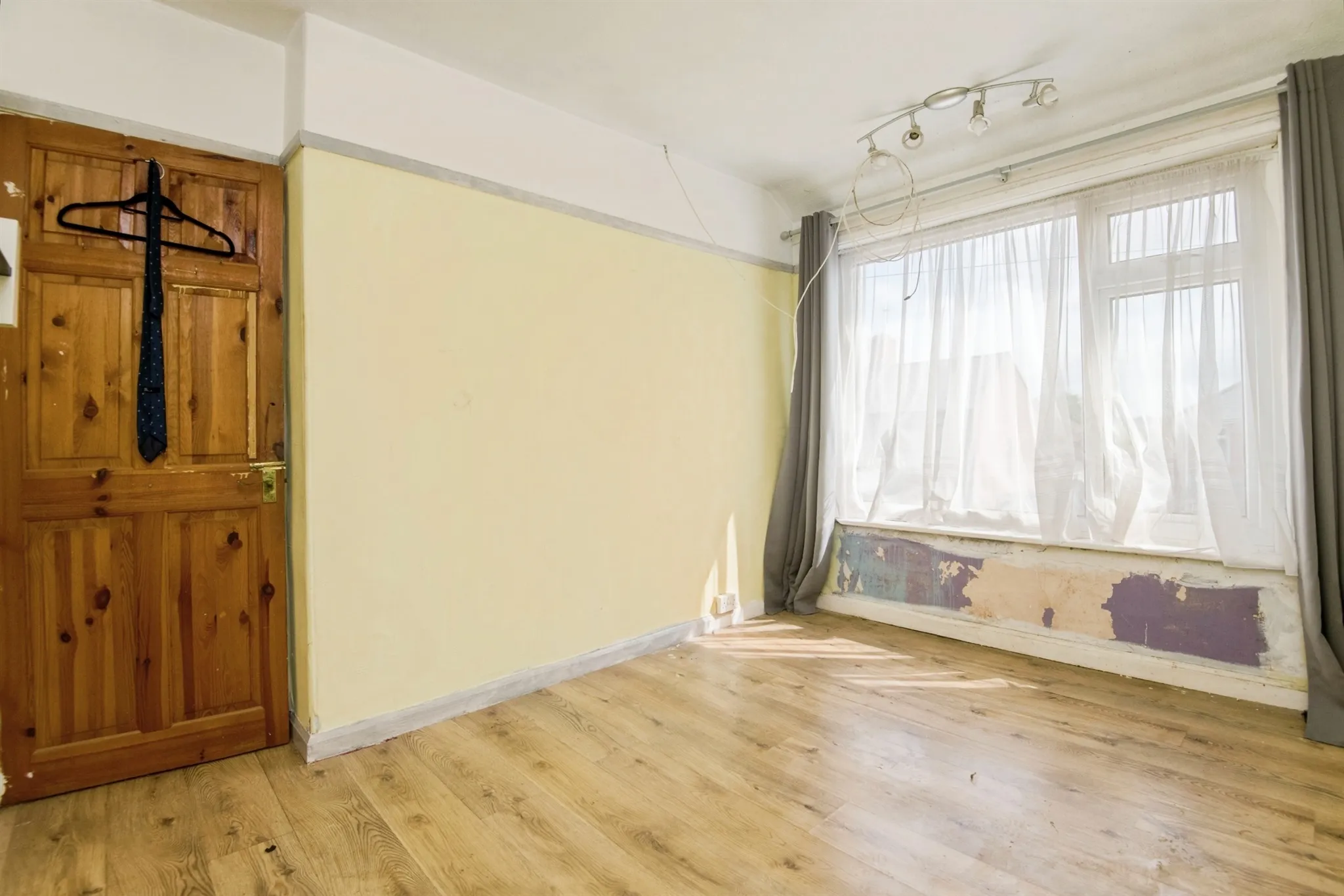3 bed End of Terrace