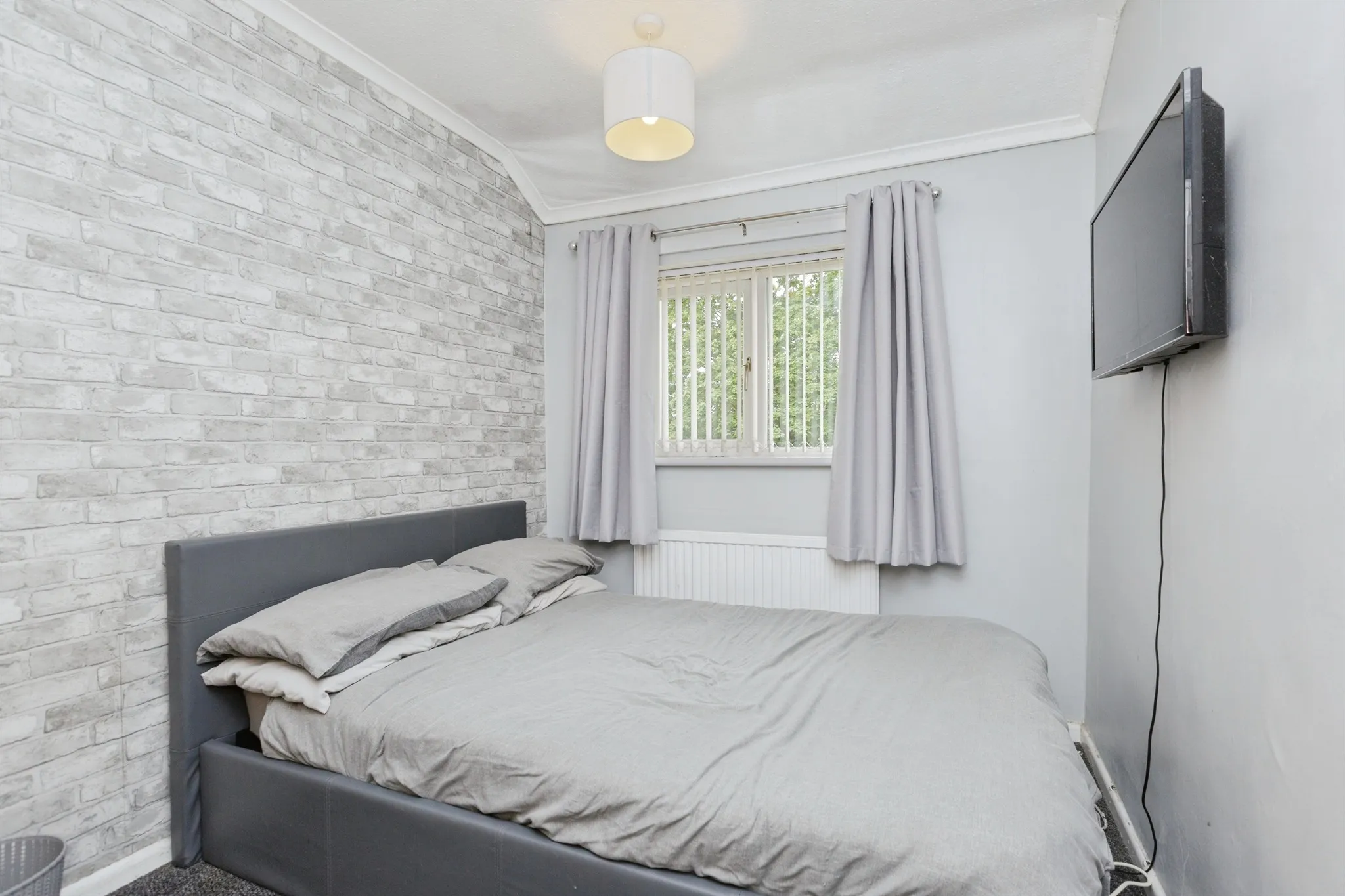 3 bed Semi-Detached