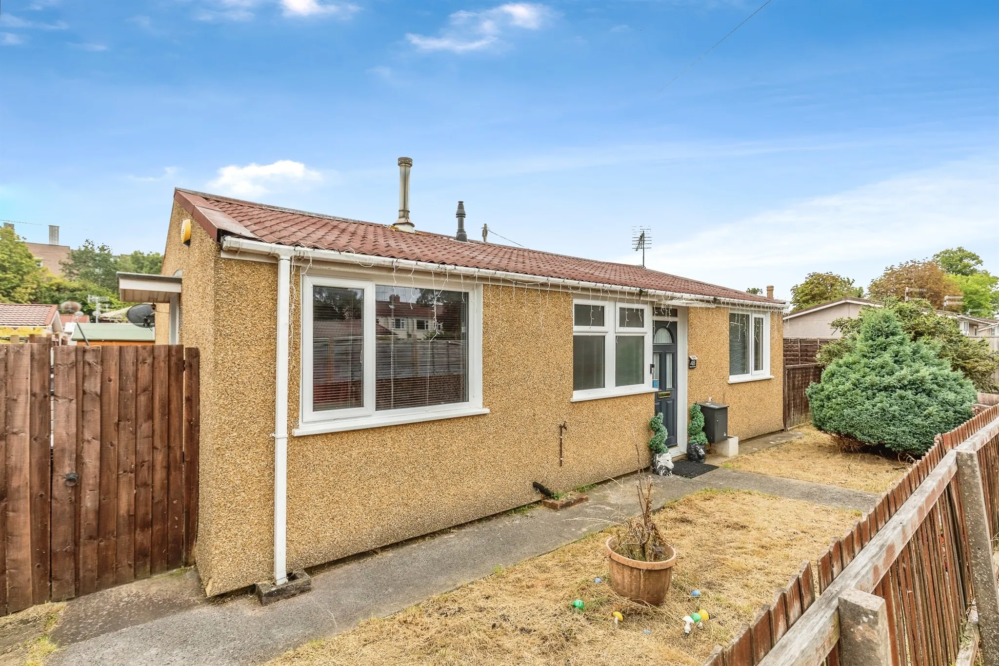 2 bed Detached
