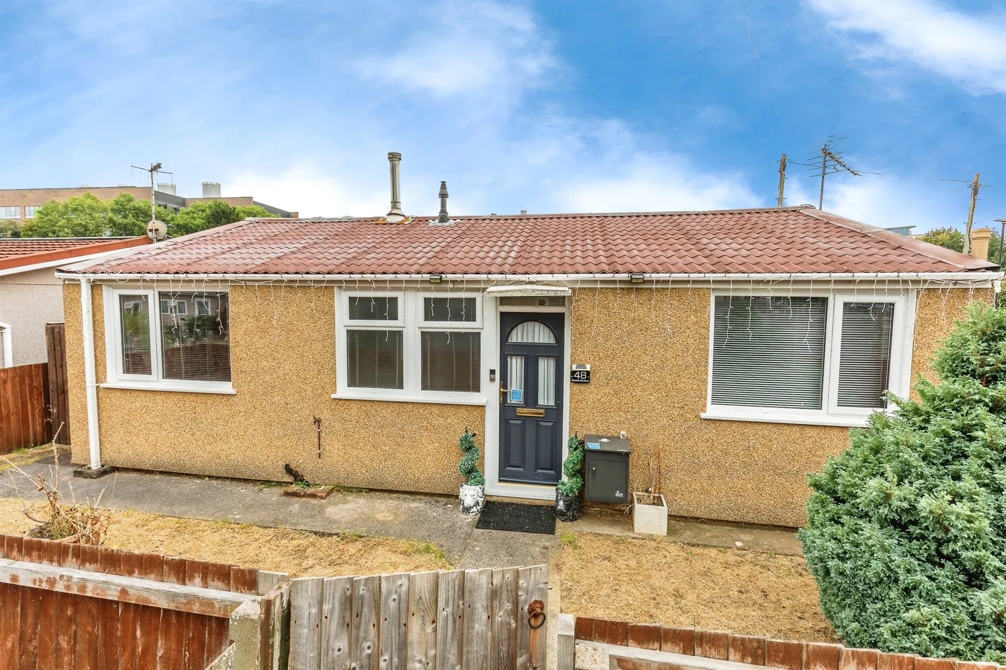 2 bed Detached