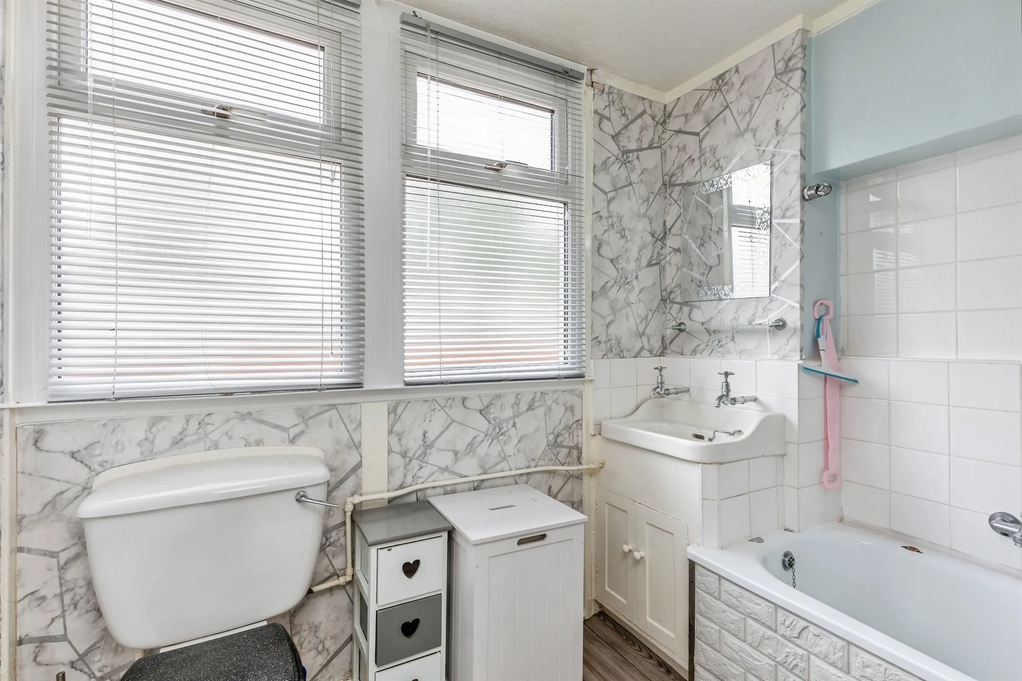 2 bed Detached
