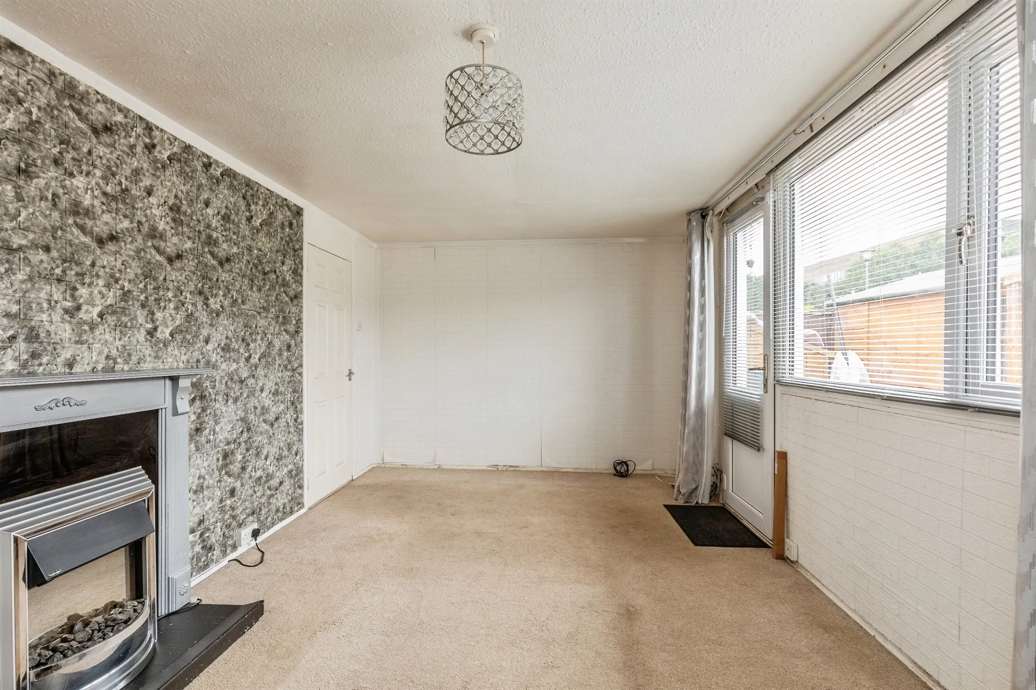 2 bed Detached