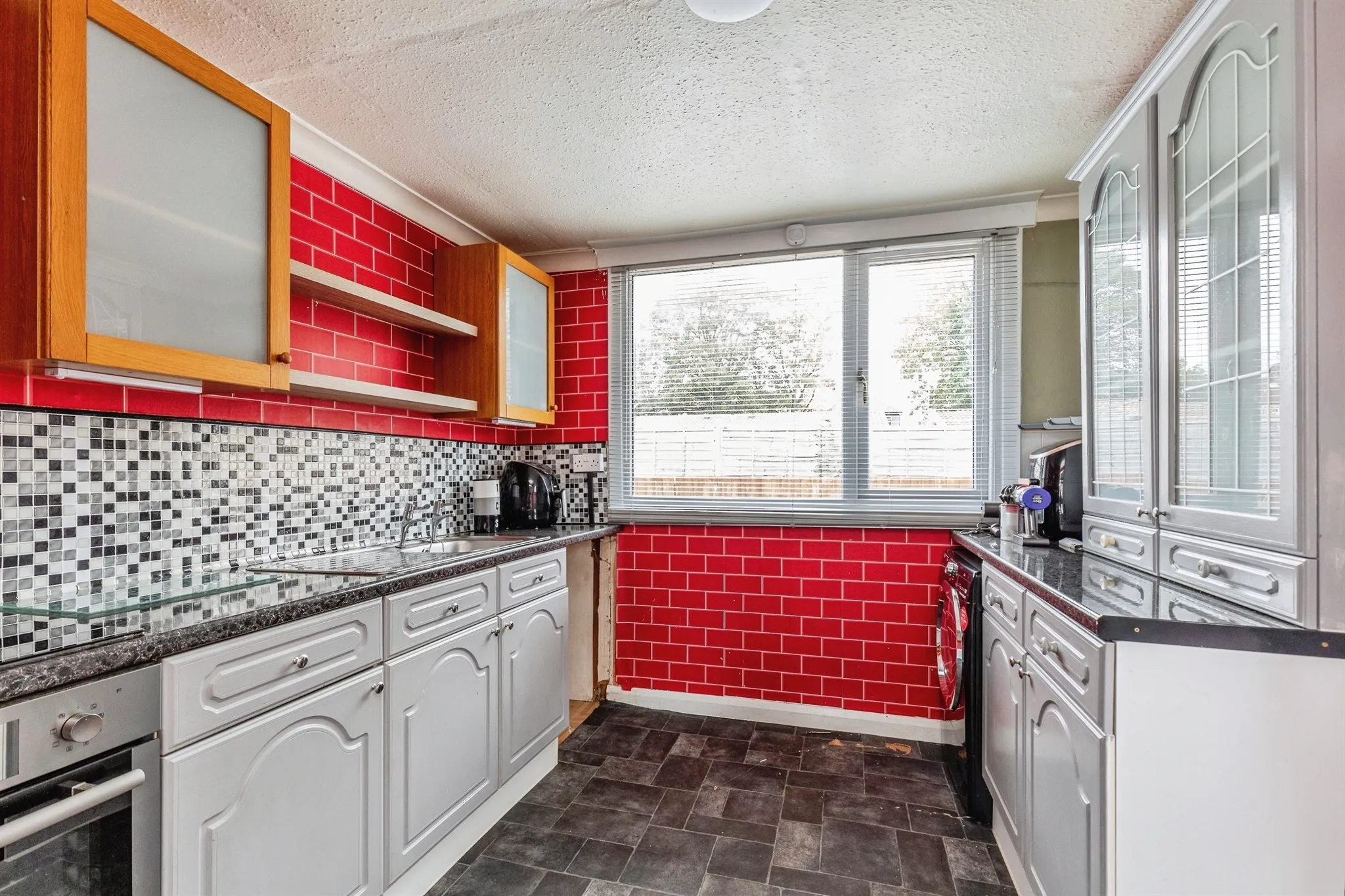 2 bed Detached