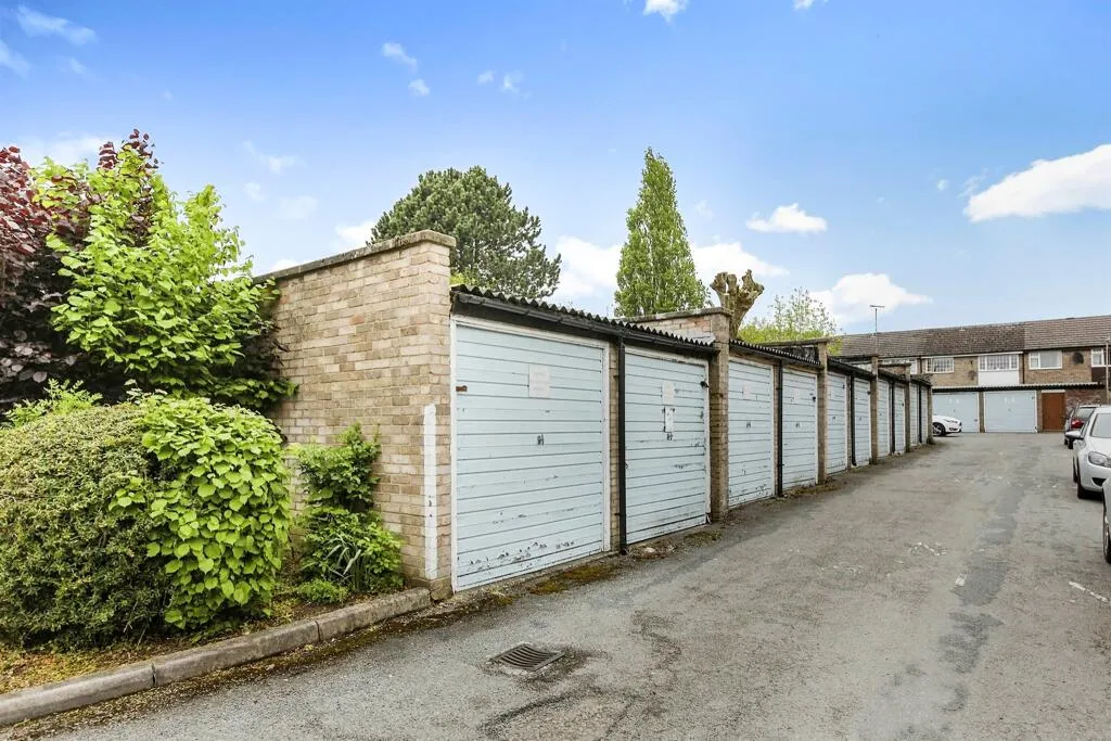 2 bed Apartment