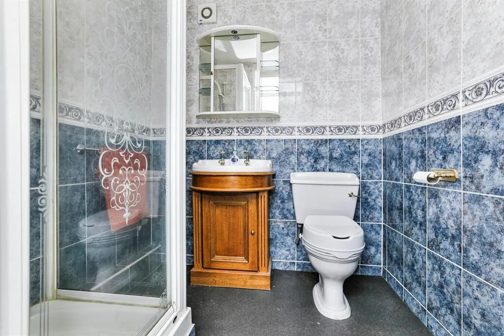 2 bed Apartment