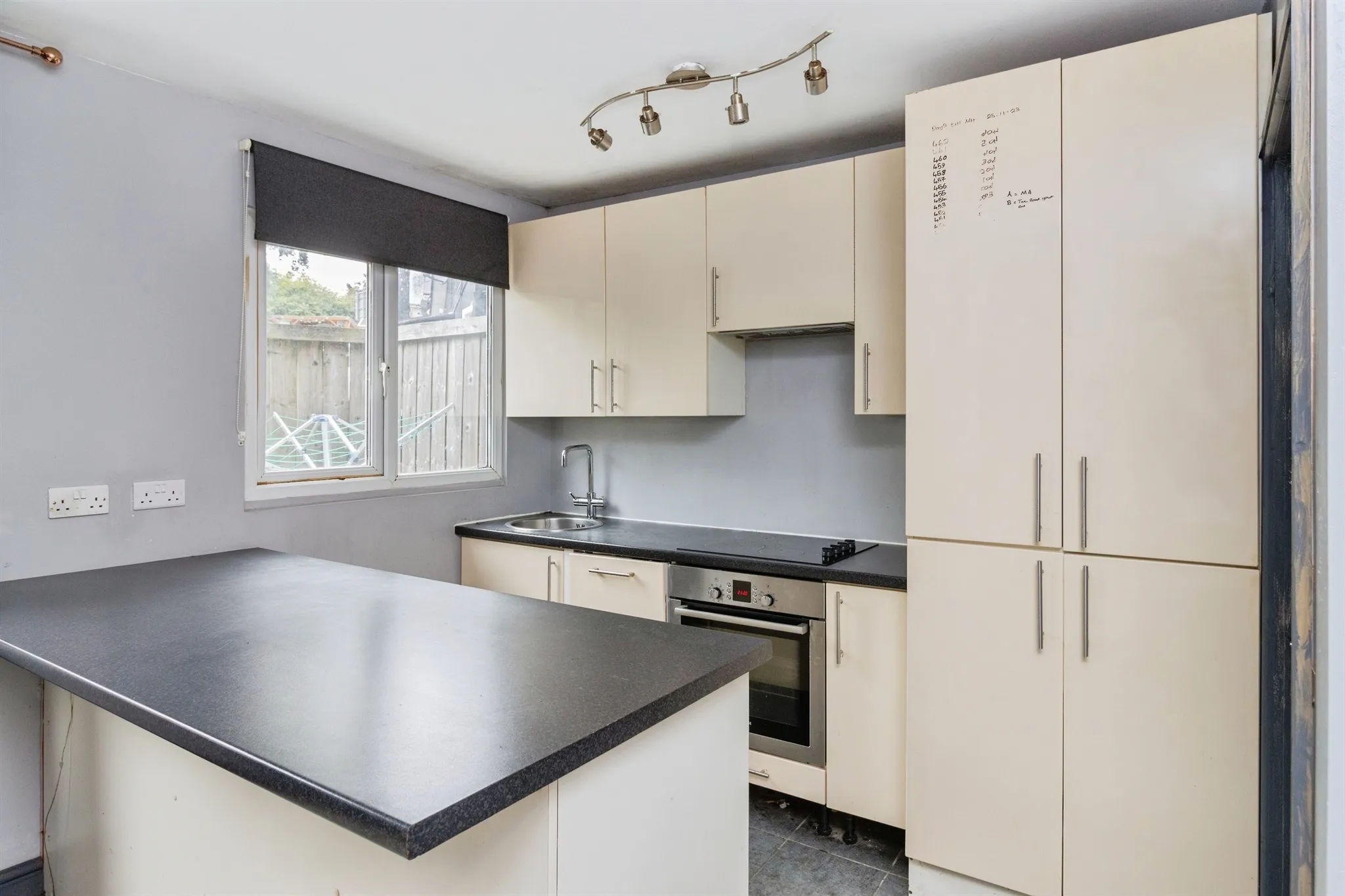 4 bed Bungalow