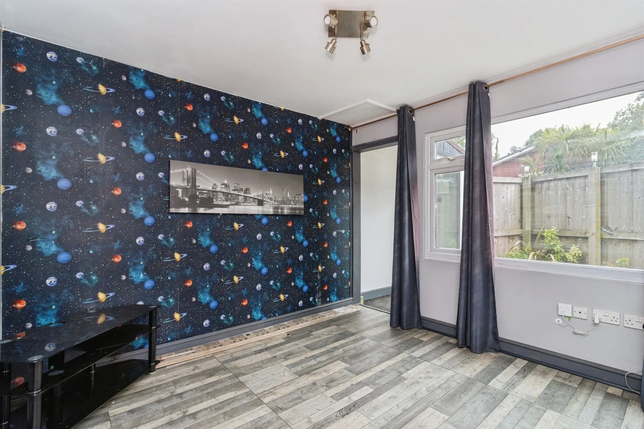 4 bed Bungalow