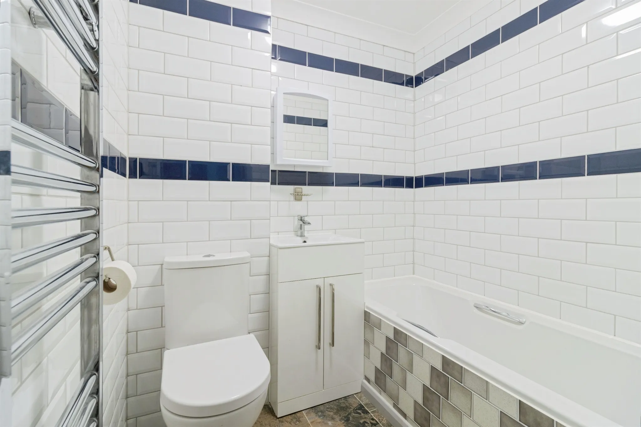 2 bed Ground Flat