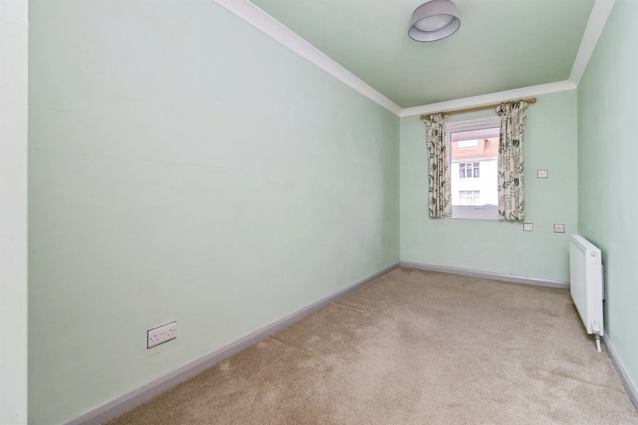 2 bed Ground Flat