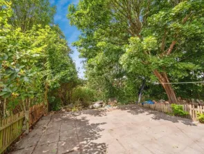 3 bed Terraced