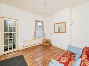 3 bed Terraced