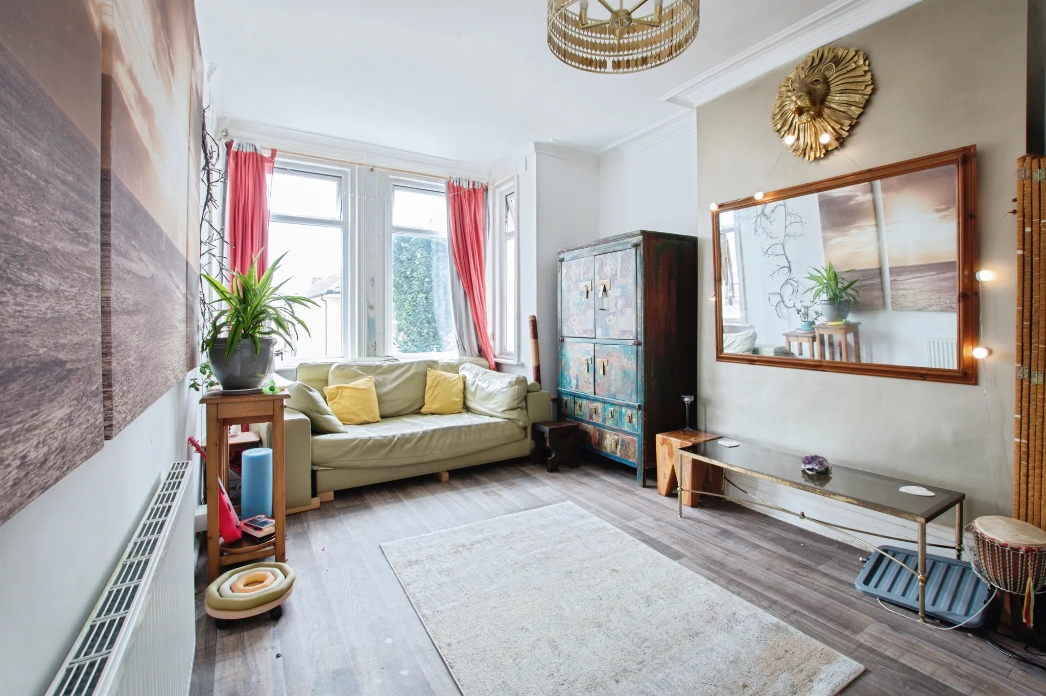 4 bed Maisonette
