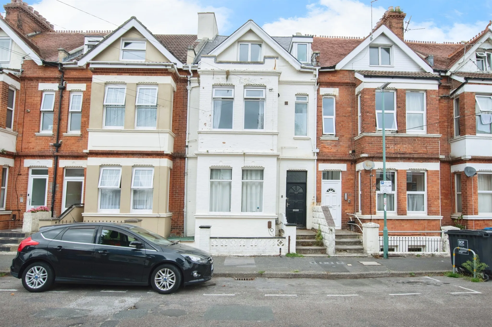 4 bed Maisonette