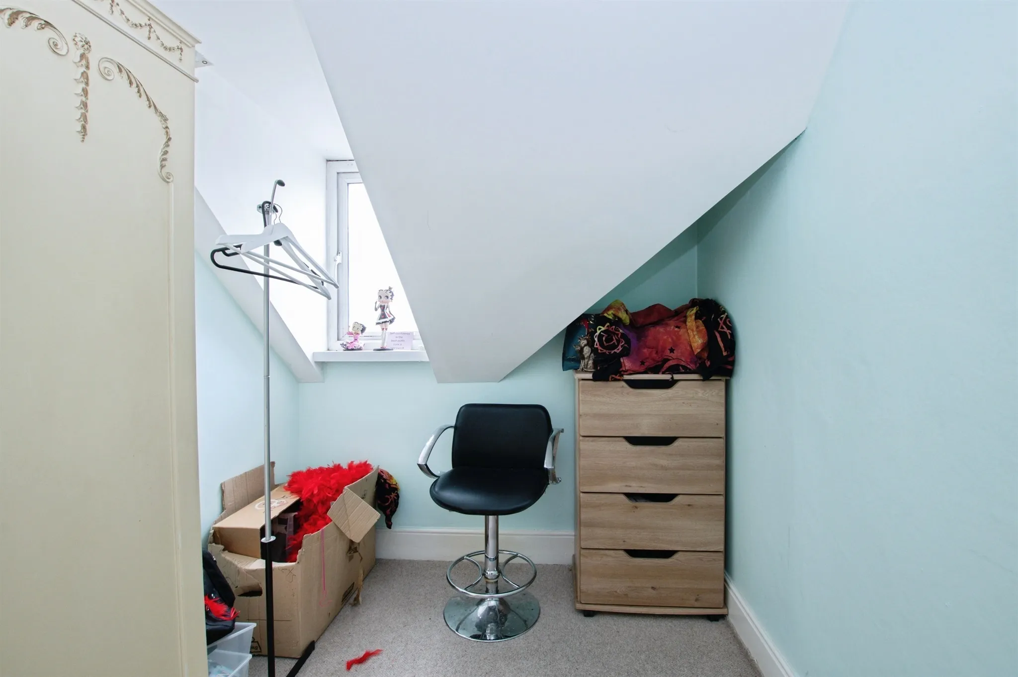 4 bed Maisonette