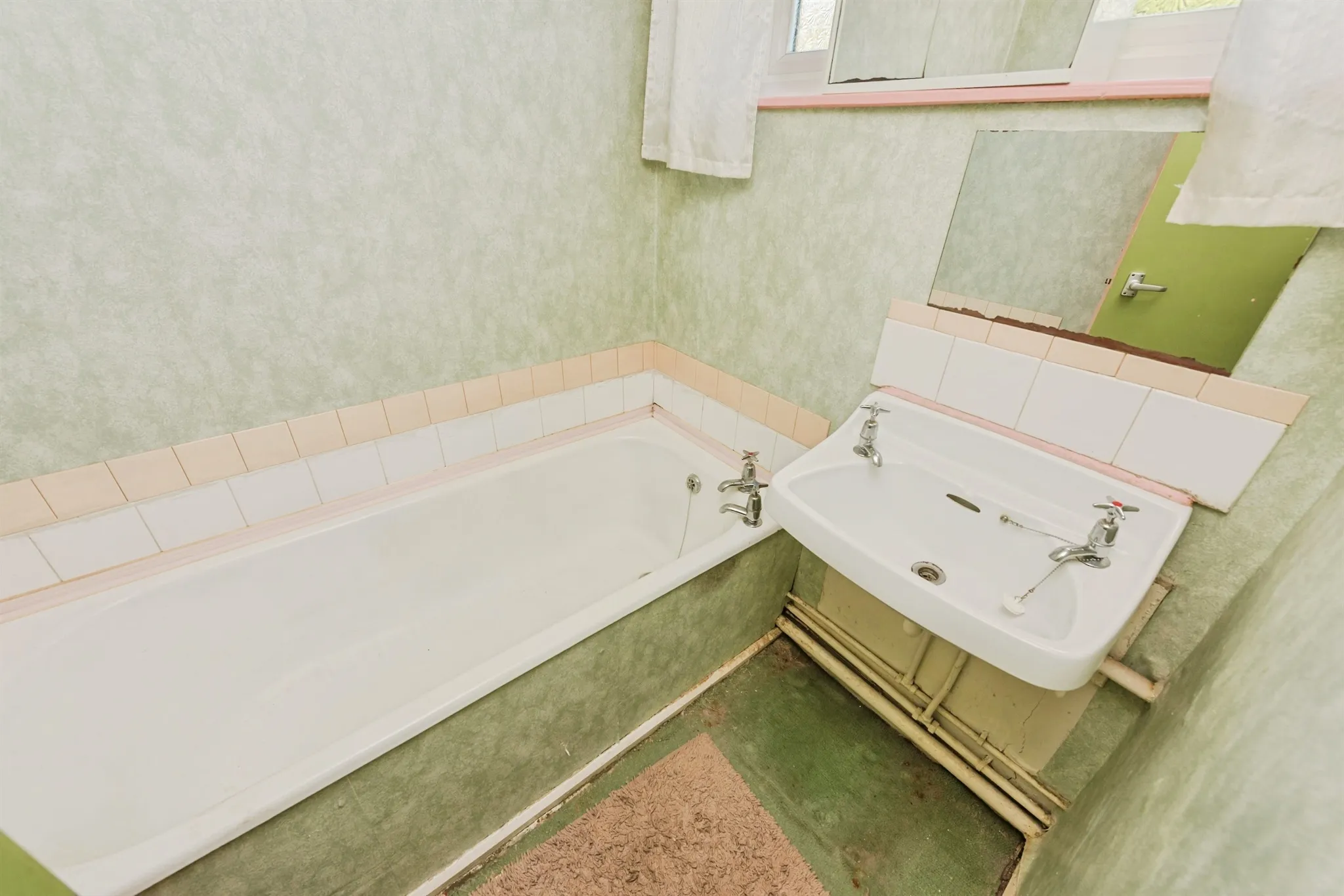 3 bed Terraced