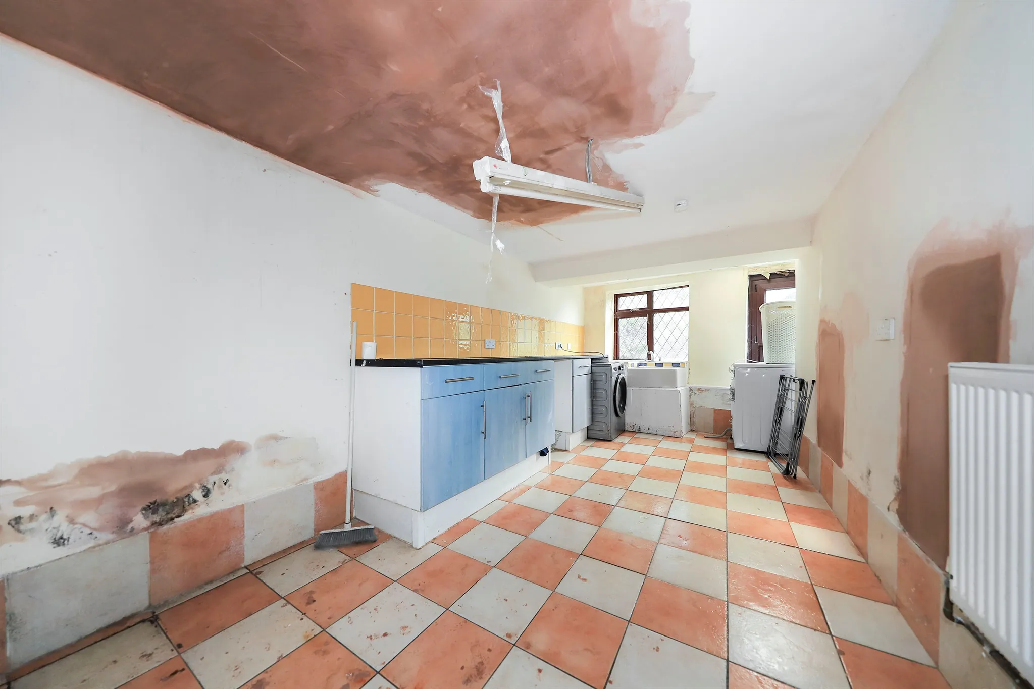 5 bed Detached