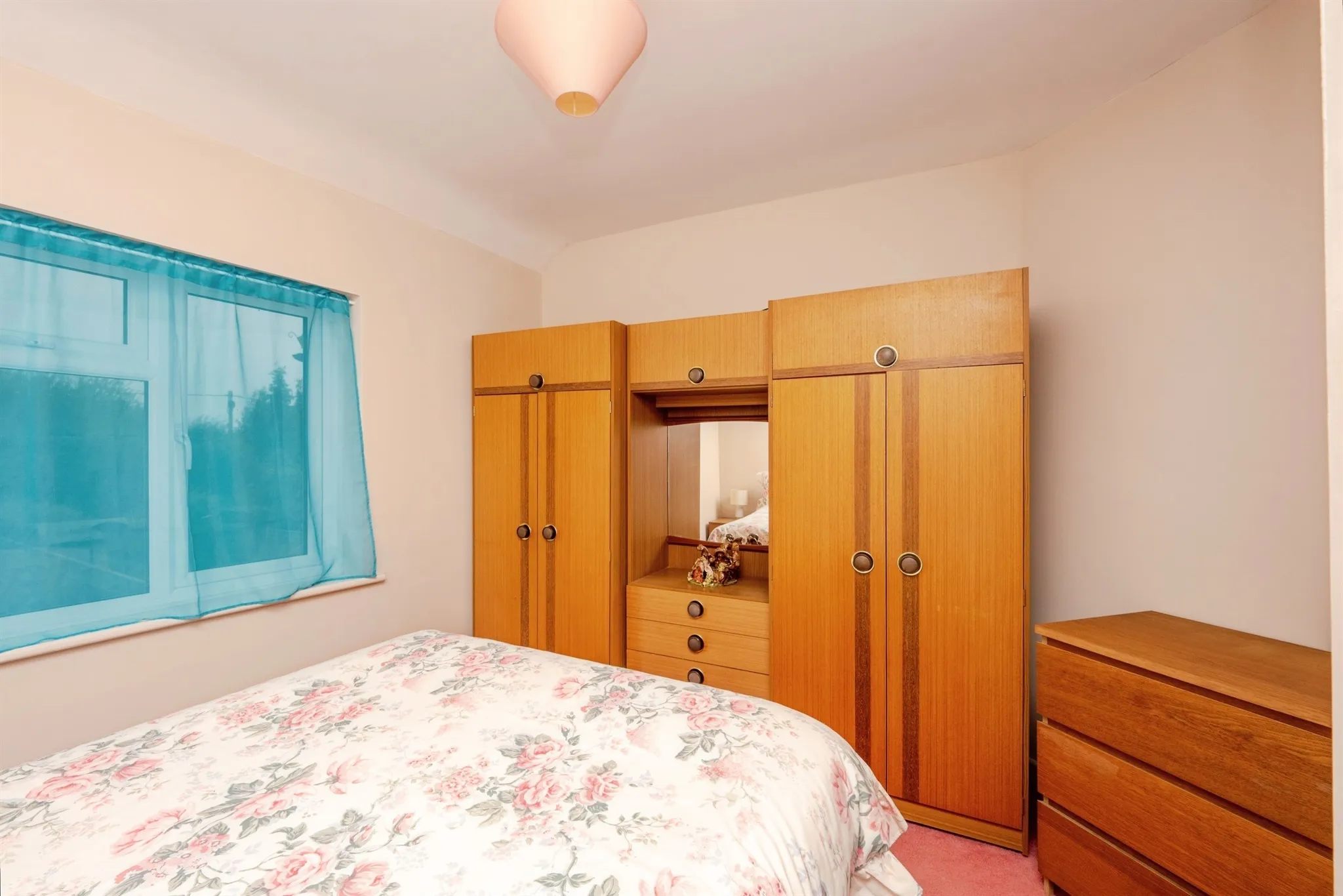 3 bed Terraced