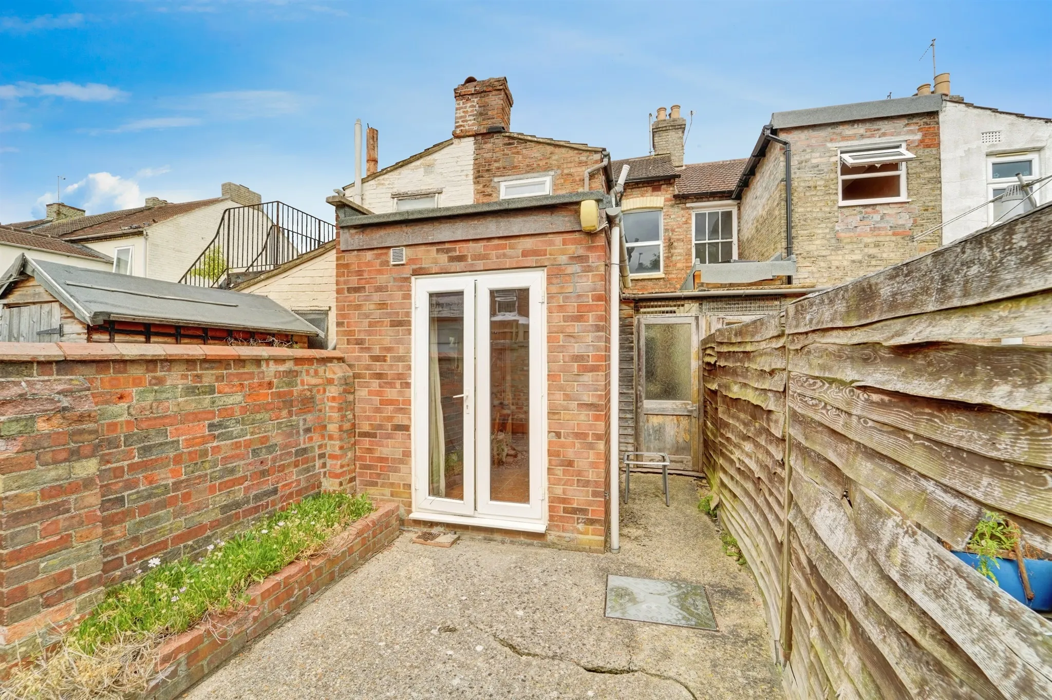 2 bed Terraced