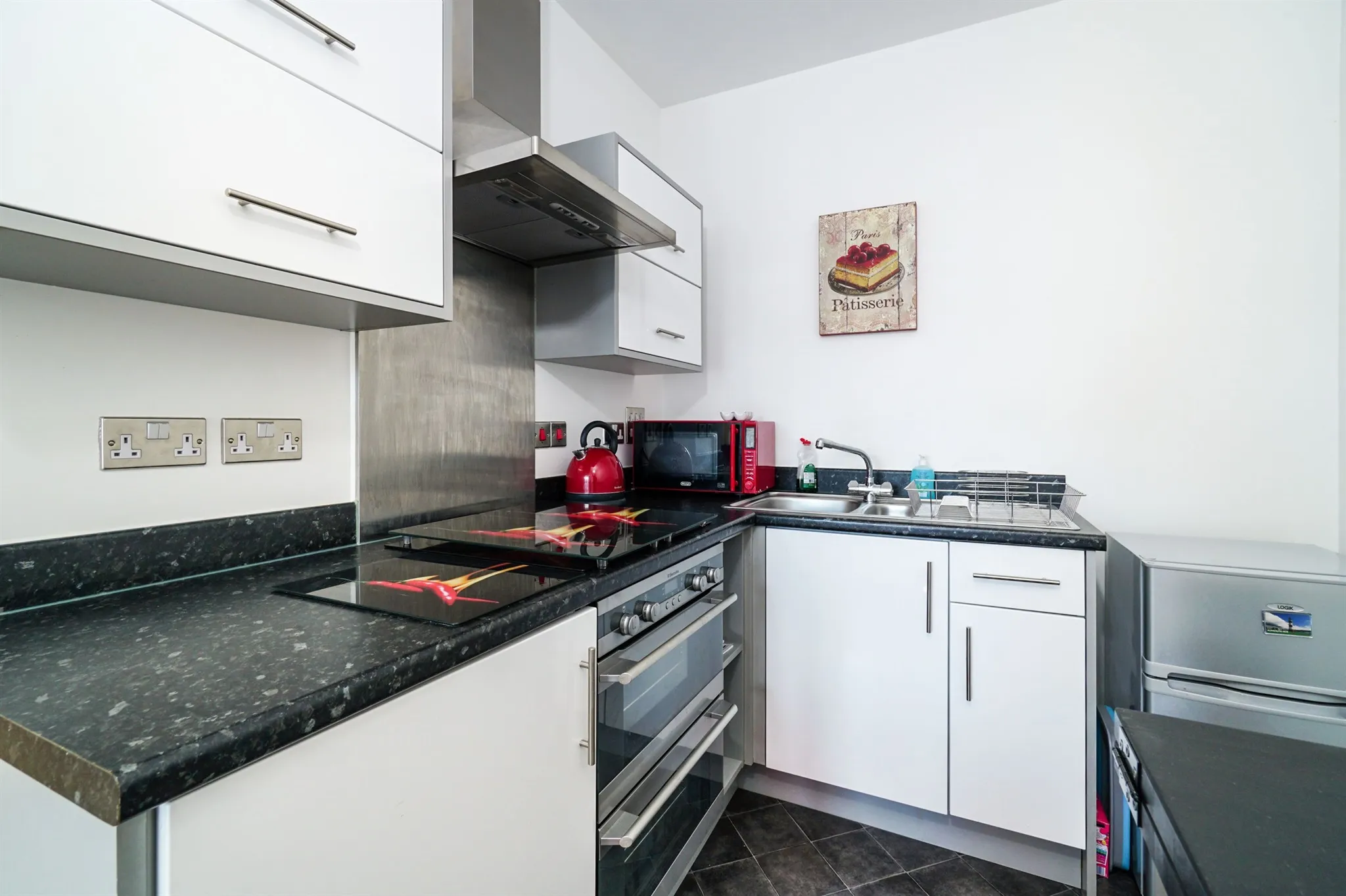 1 bed Ground Flat