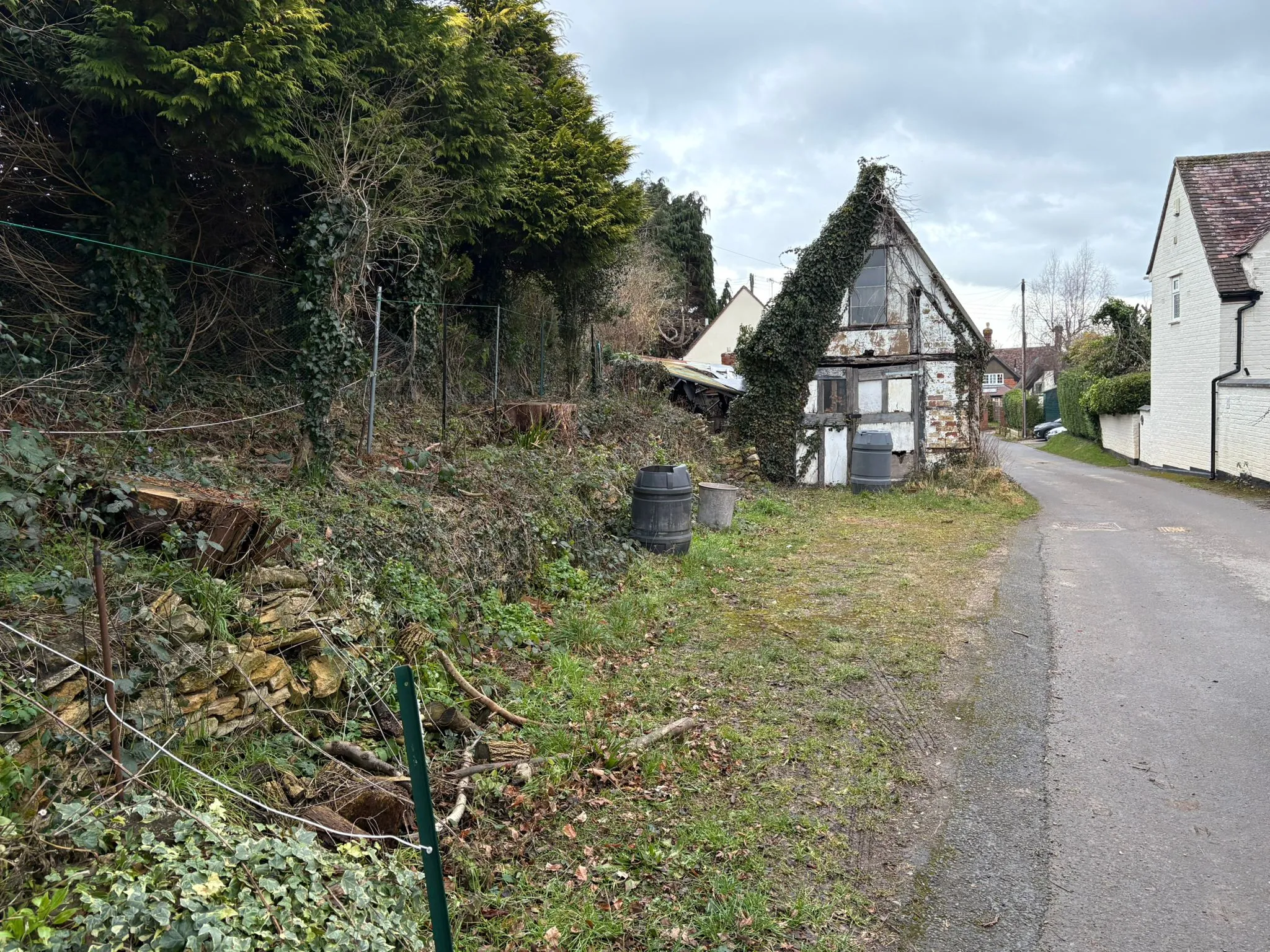 2 bed Detached