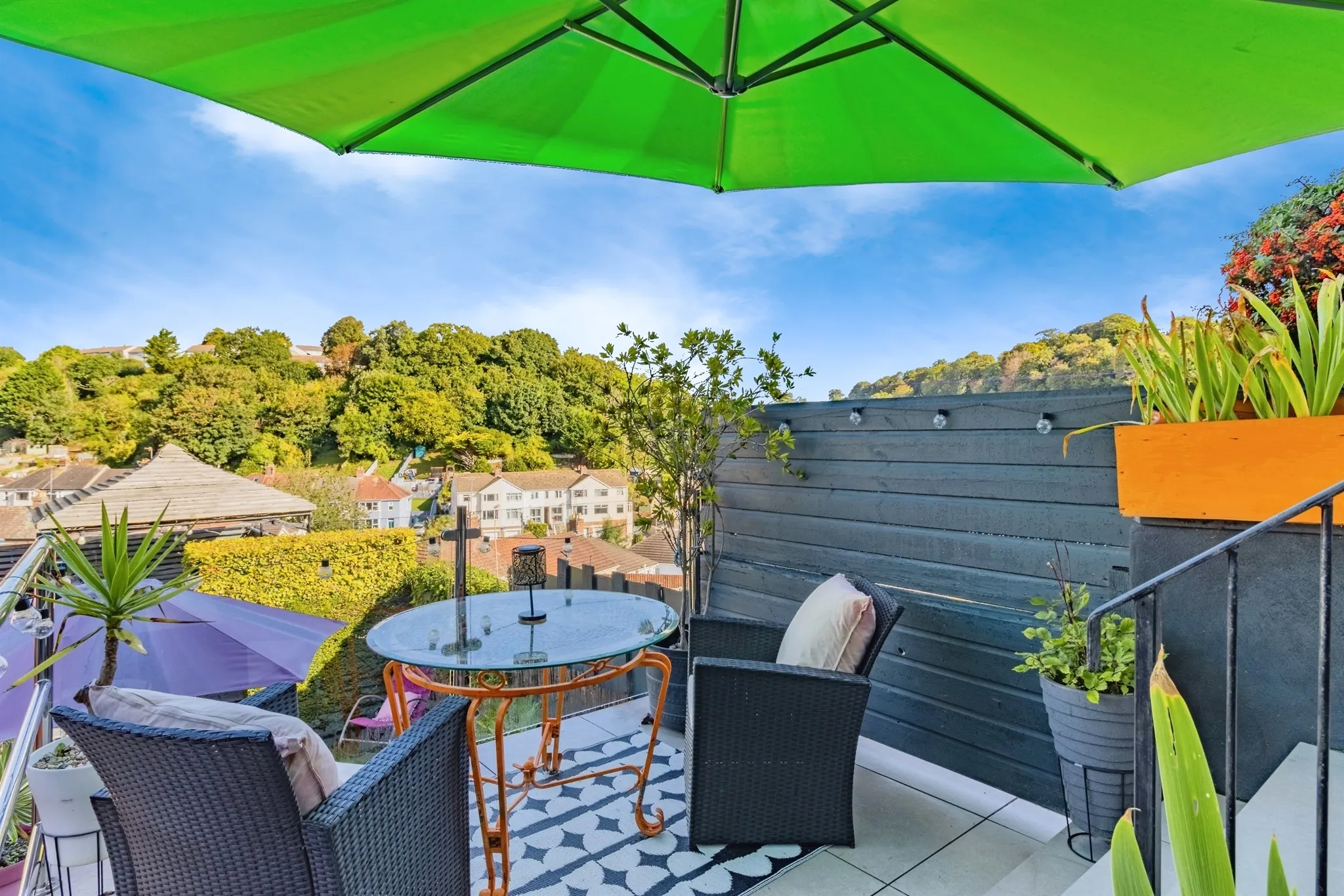 3 bed End of Terrace