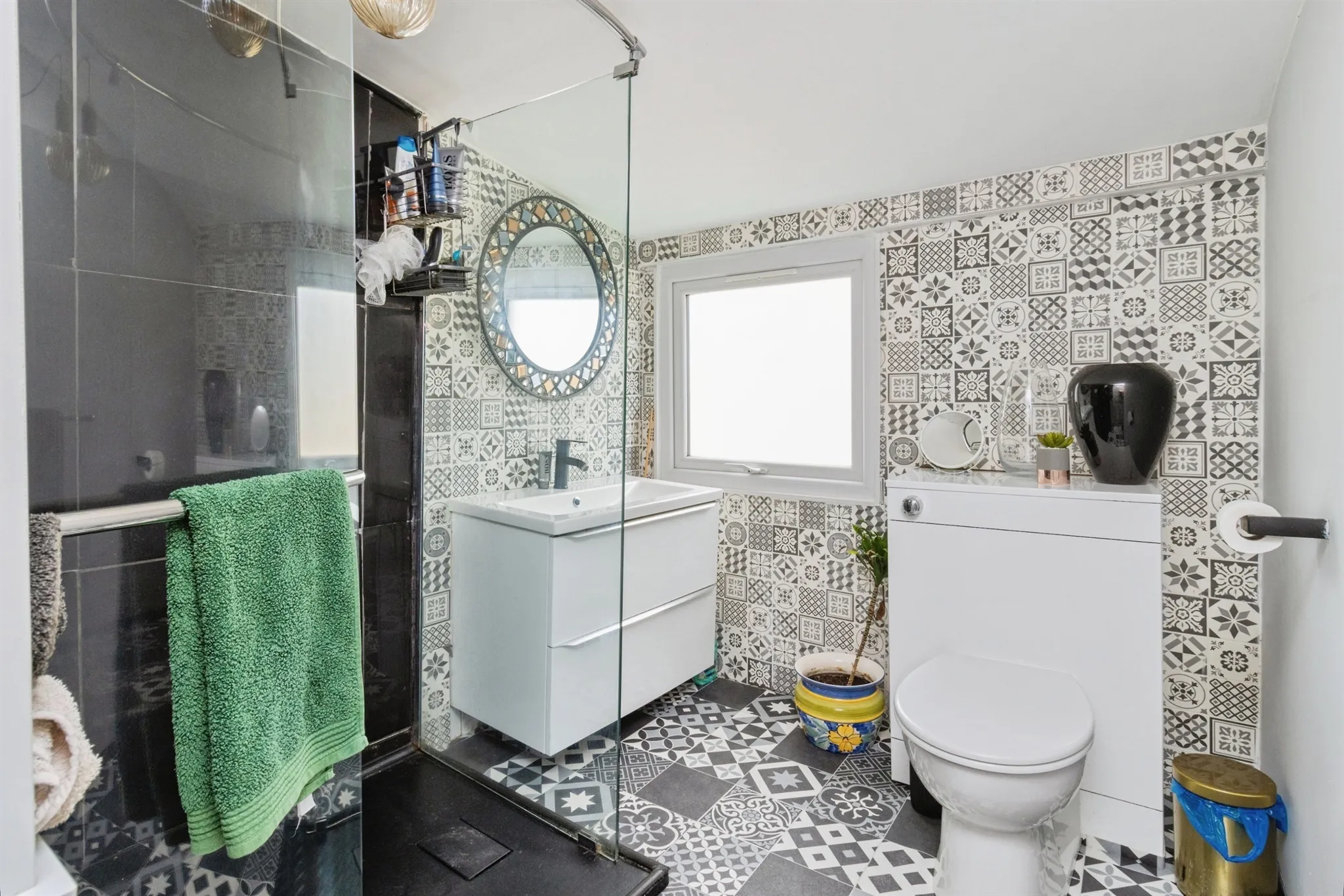 3 bed End of Terrace