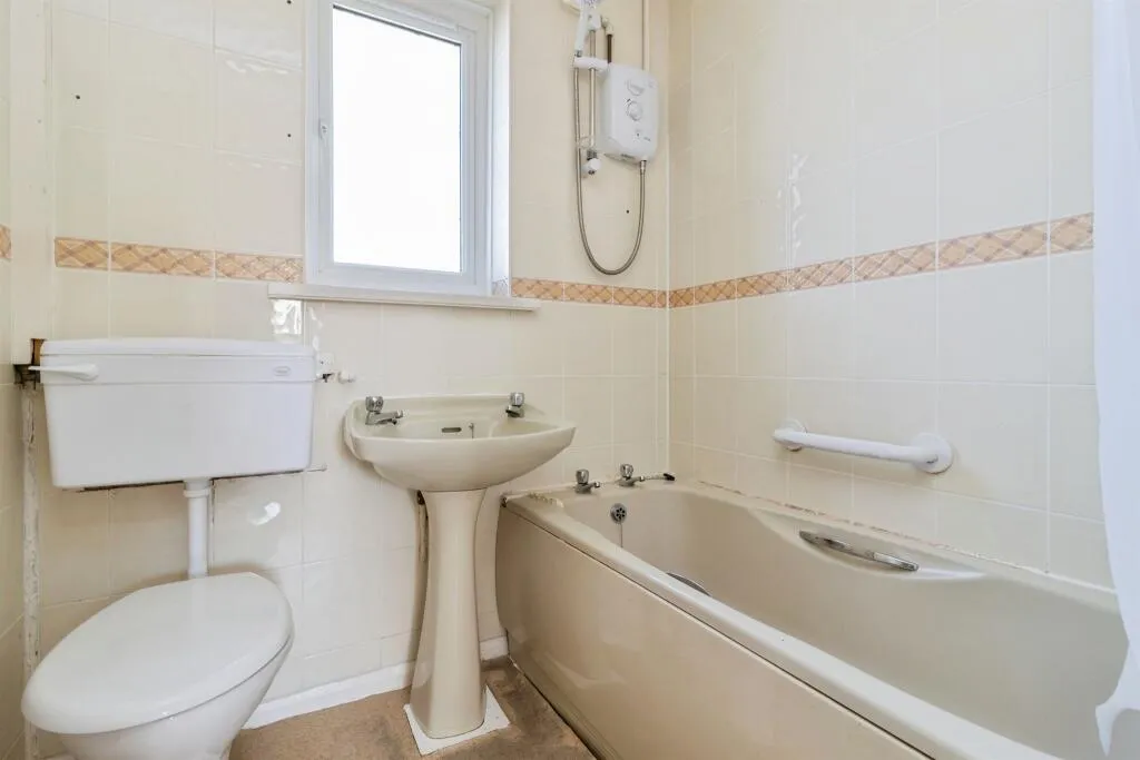 3 bed Semi-Detached