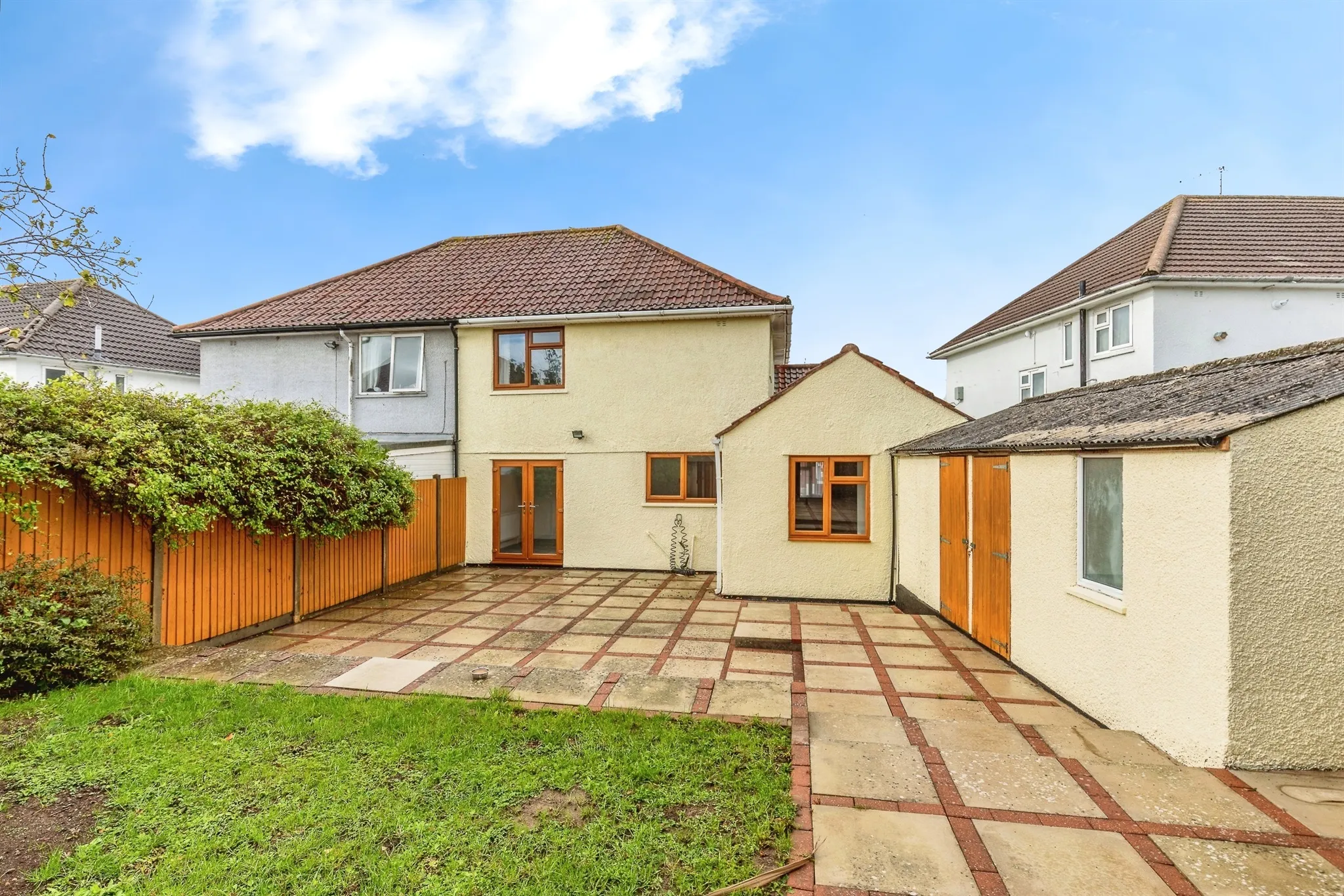4 bed Semi-Detached