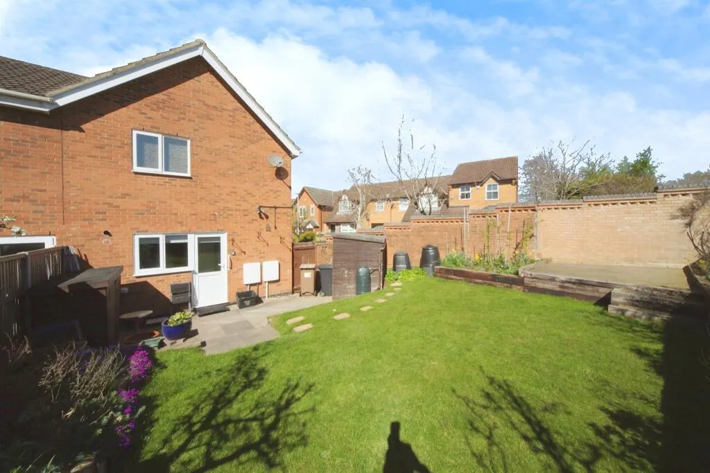 3 bed End of Terrace