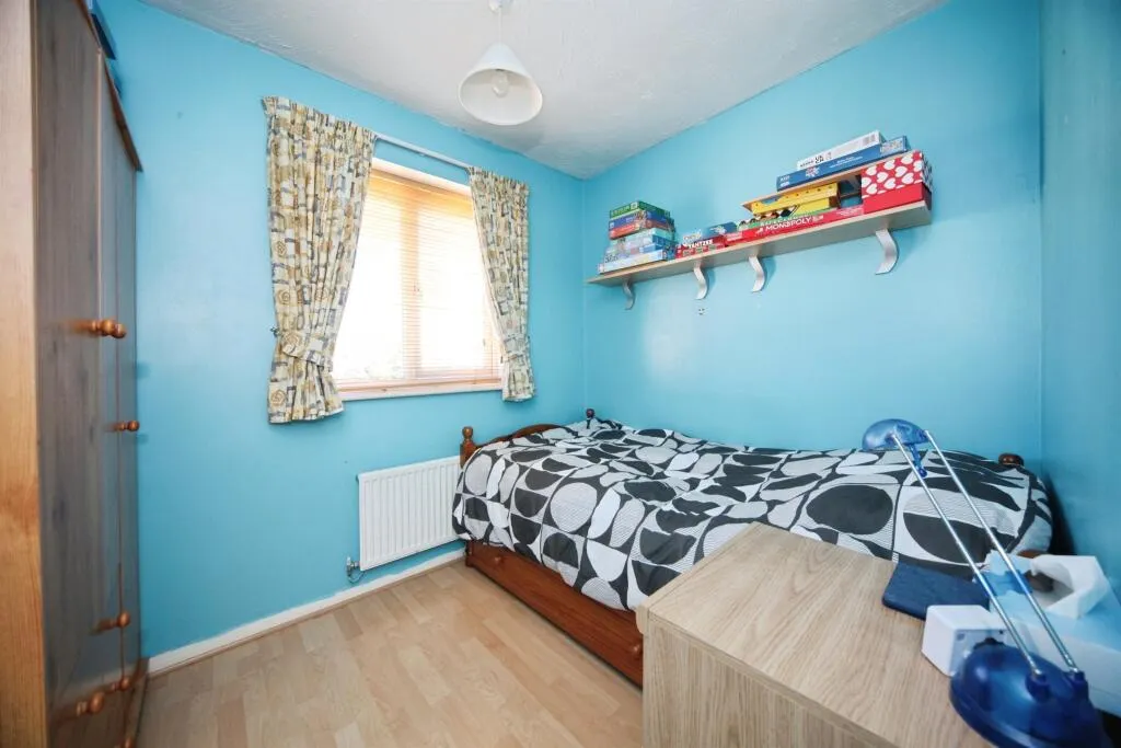 3 bed End of Terrace